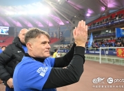 里尔训练开放日；清晨再遭质疑引欢呼；中超在即；年轻球员得到机会的简单介绍