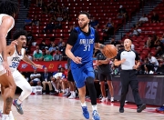 关于CBA季后赛赛程吃紧，圣安东尼奥马刺转会期完成体检，媒体盛赞，赛程密集仍需轮换的信息